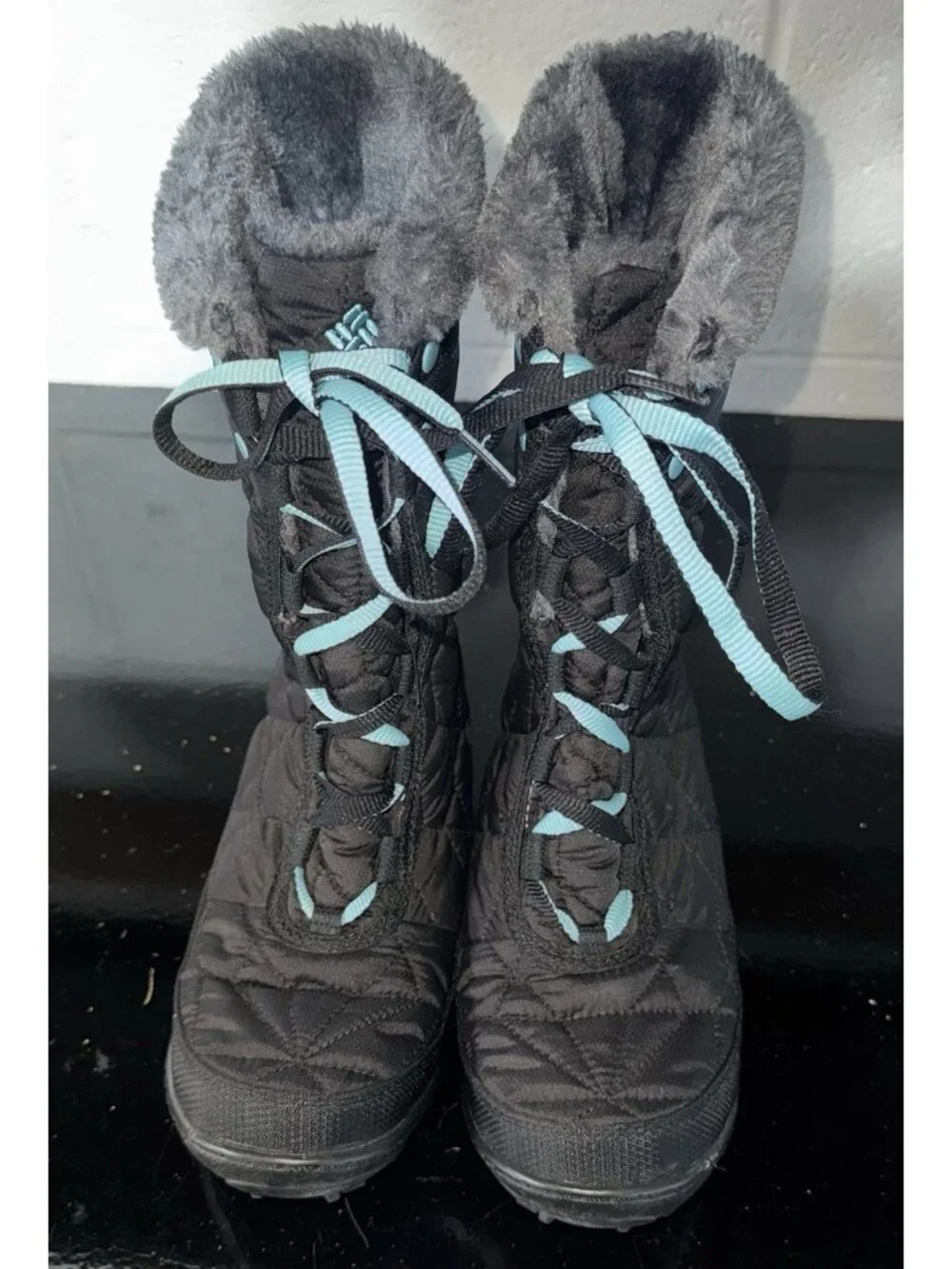 Columbia Minx Mid II Girls Youth Insulated WP Winter Snow Boots Size 4 Black